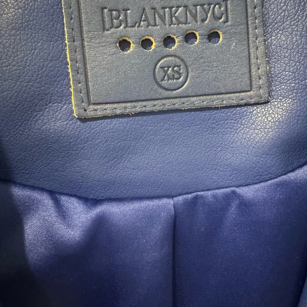 Blue Blank NYC faux leather jacket SZ XS - Picture 3 of 4